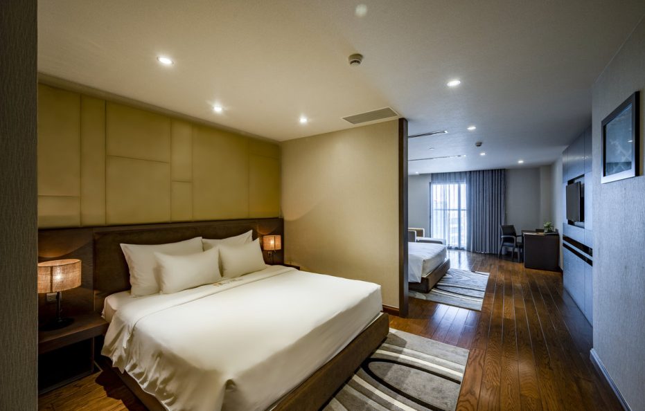 Premier Family – 04 khách