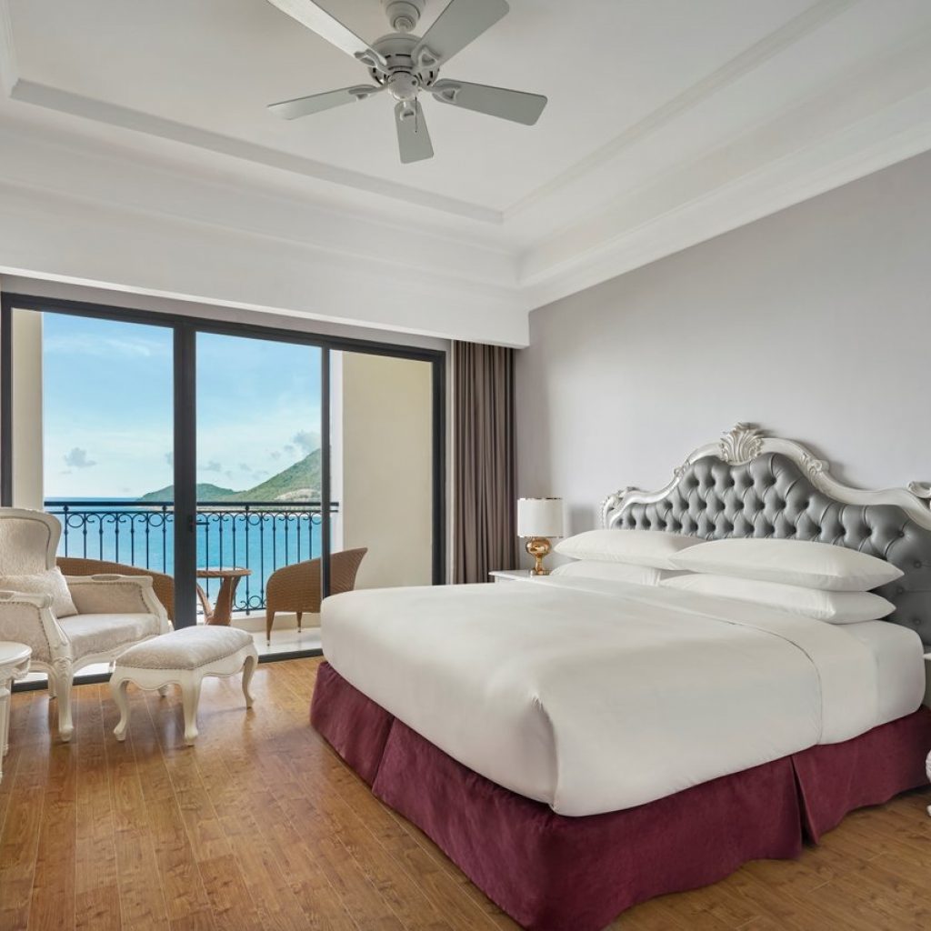 nha-trang-marriott-resort-spa-hon-tre-ten-cu-vinpearl-sealink-golflink-9