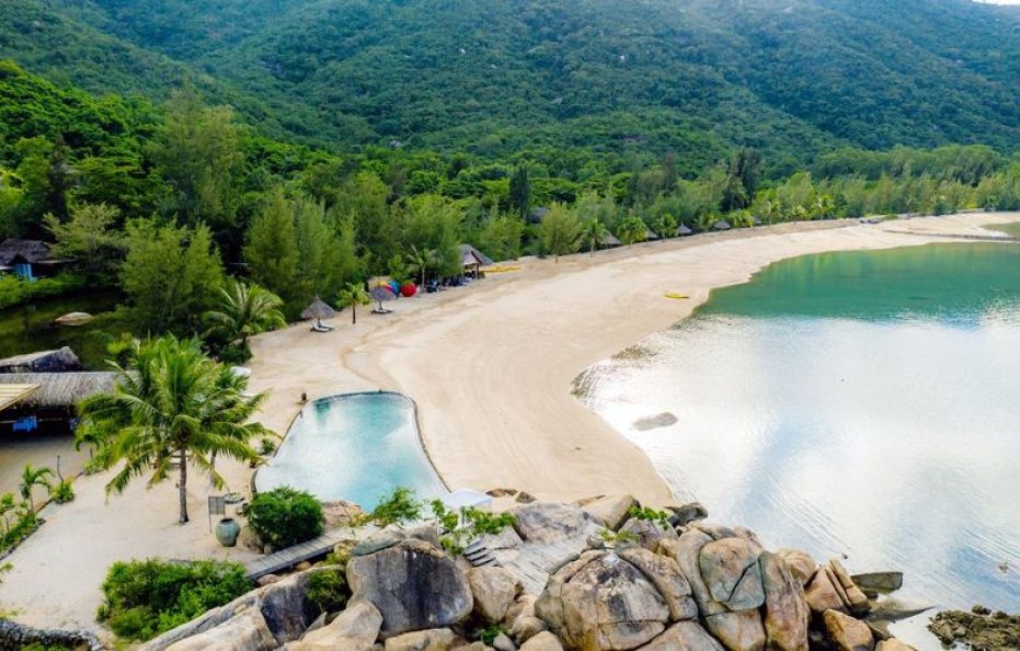 LAlya Ninh Vân Bay Resort