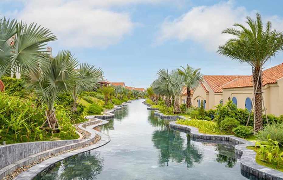 Premier có lối ra hồ bơi