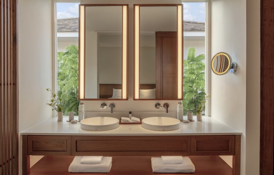 Deluxe – hướng hồ bơi