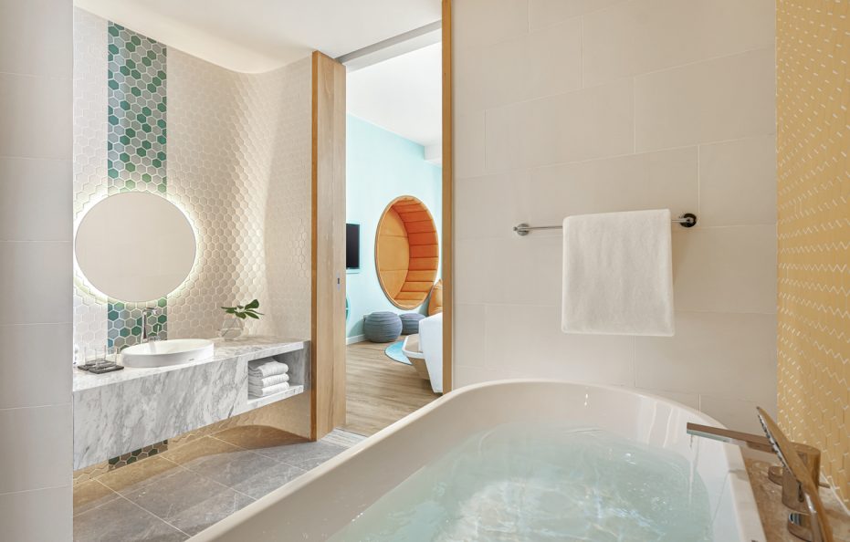 Suite Hướng Biển 2 phòng ngủ | Đặt trước 07 ngày